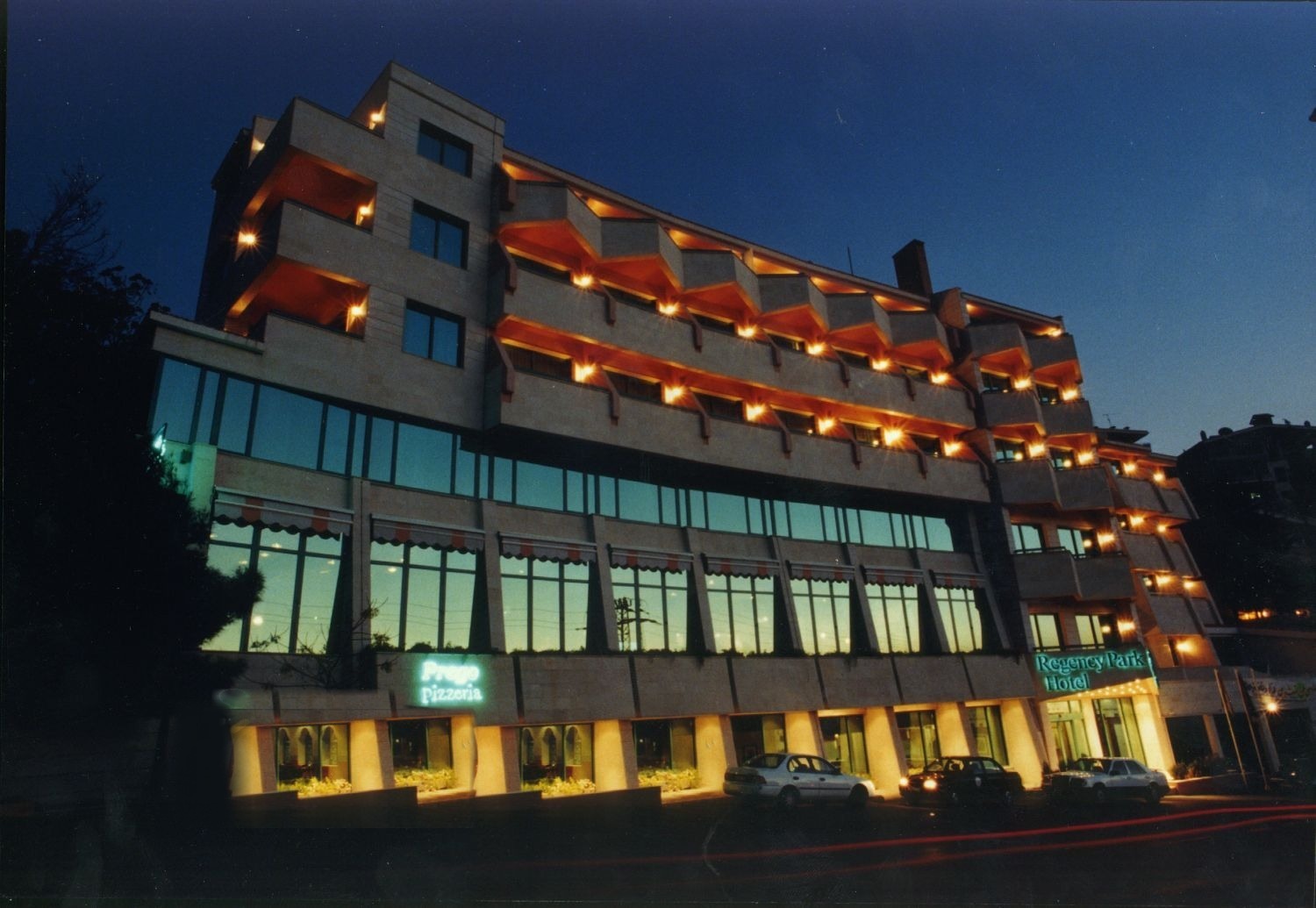 The Regency Park Hotel in Bloudan at dusk